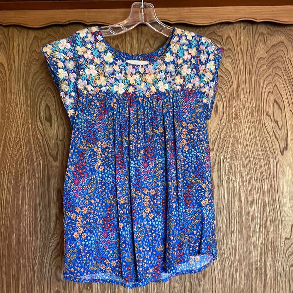 Embroidered floral top, size small